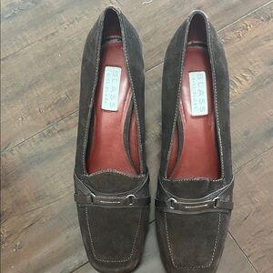 Bill Blass Chocolate Suede Heels